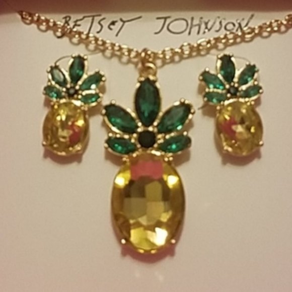 Betsey Johnson PINEAPPLE NECKLACE EARRING SET - Picture 3 of 4